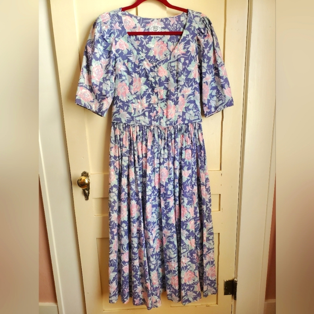 ON HOLD, DO NOT BUY - Vintage Laura Ashley Floral Tea Dress size 12 US